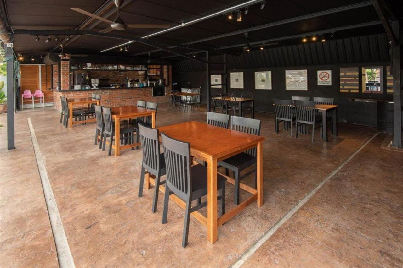 Riverra Inn Langkawi Kuah Dış mekan fotoğraf