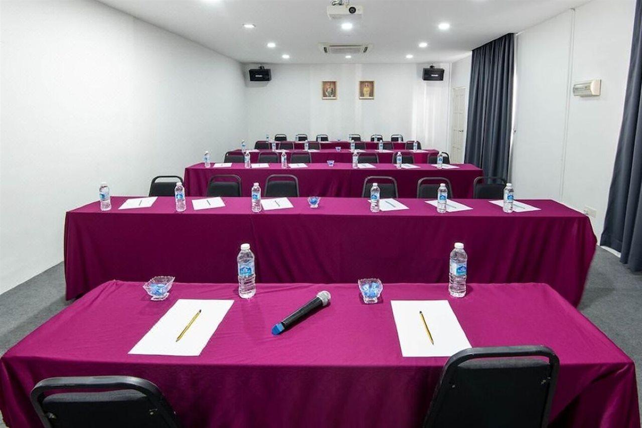 Riverra Inn Langkawi Kuah Dış mekan fotoğraf