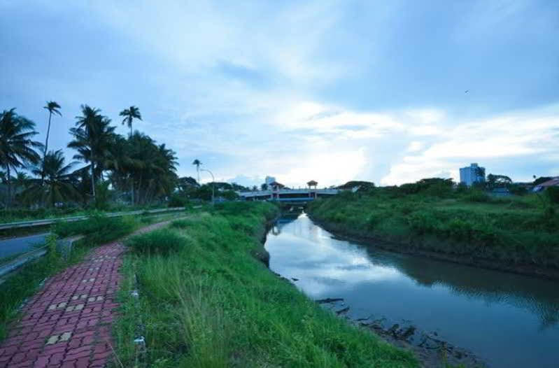 Riverra Inn Langkawi Kuah Dış mekan fotoğraf